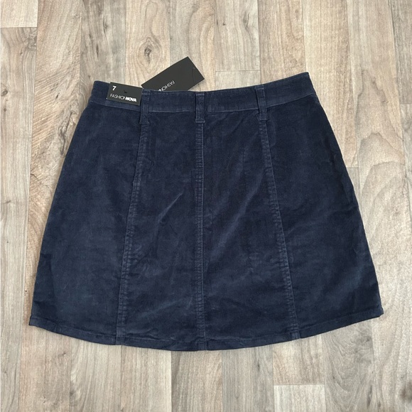 Fashion Nova Blue Corduroy Mini Skirt Buttons Size 7 - Picture 2 of 5